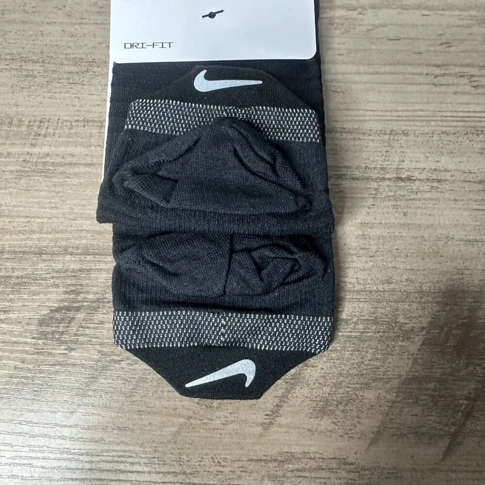 NWT Nike Unisex Spark Lightweight No Show Run Socks Black Size Large (DA359-010)